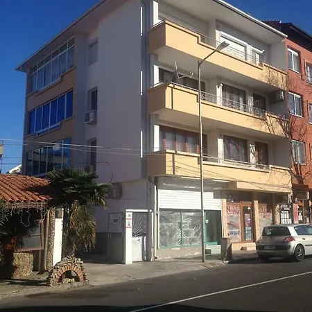 Apartamento Nikolaev Lux
